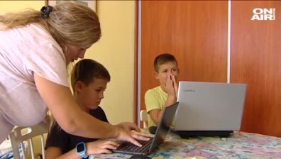 Родители в безизходица с ученици у дома в последния момент