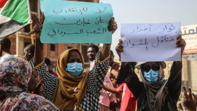 Войници стреляха по протестиращи в Судан - има убити и ранени