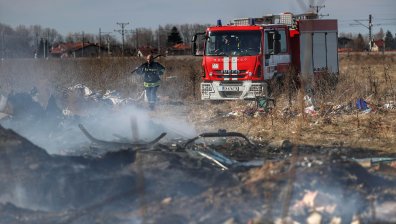 Борбата с огъня продължава, обявиха частично бедствено положение в Болярово
