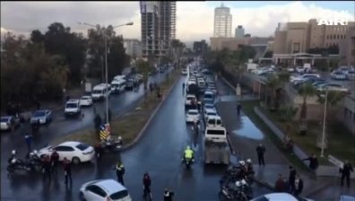 Двама загинали и десет ранени след терористичен акт в Измир