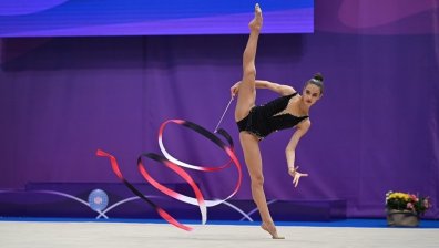 Елвира Краснобаева грабна сребърен медал на лента на Световната купа в Баку