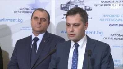 Без помощи за безработните, демонстриращи висок стандарт на живот