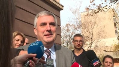 Бавим се с издигането на кандидатура за еврокомисар, предупреди Ивайло Калфин 