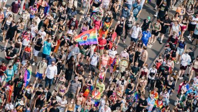 Неизвестен нападна и уби 25-годишен мъж на гей парад в Германия