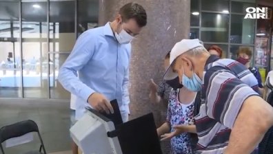 Репетиция за вота на 11 юли: Столичани гласуват пробно с машини в метрото