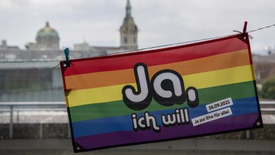 2/3 от швейцарските избиратели одобриха плана за въвеждане на еднополови бракове