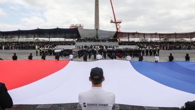 Парад, концерти, заря - Франция отбелязва националния си празник