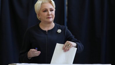 Кабинетът на Дънчила падна след вот на недоверие