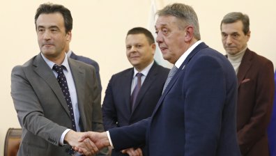 Увеличават заплатите на работещите в "Български пощи" с 19%, КНСБ - доволни