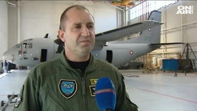 Ген. Румен Радев разкри защо напусна ВВС