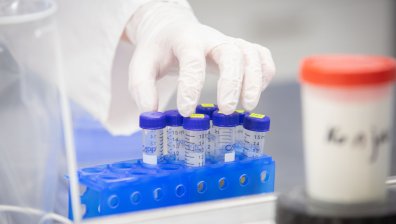 Над 25% от пробите за коронавирус са положителни, 597 души са в болници (ОБНОВЕНА)