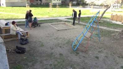 Намериха хапчета в детски пясъчник в Пловдив