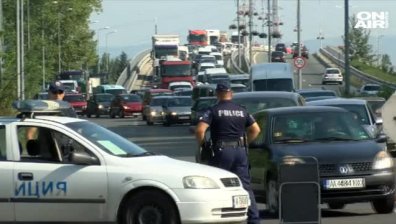 В Бургас разбиха престъпна група, свързана с Митьо Очите