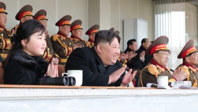 "Любимото дете": Ким Чен Ун отново се появи с дъщеря си, какво иска да каже на света?