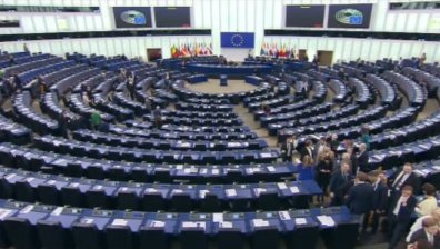 Протестиращи спряха Зелената сделка в Страсбург, евакуираха залата на ЕП (+ВИДЕО)