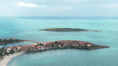 Времето в събота, 13 юни: Дъждът спира, вълнението на морето е 2-3 бала