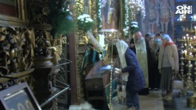 Стотици се стекоха в Рилския манастир да се помолят на Св. Иван Рилски