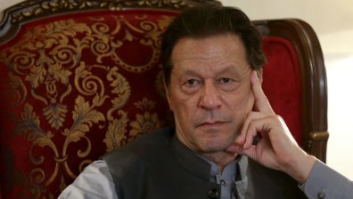 Бившият премиер на Пакистан Имран Хан бе осъден на три години затвор