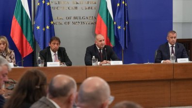 Радев: Качествени пътища без корупция изискват смяна на модела
