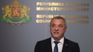 81% от българите искат оставката на Валери Симеонов, сочи "Галъп"