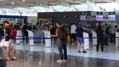 Десетки полети до и от летище "Ларнака" в Кипър са отменени
