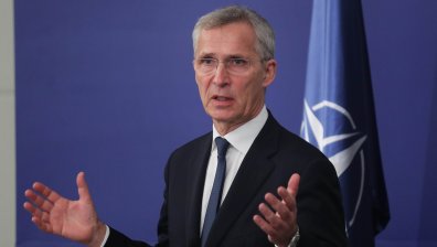Столтенберг разкритикува Китай за отказа да участва в конференцията в Швейцария