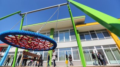 Родителите между работата от вкъщи, децата и семейните финанси