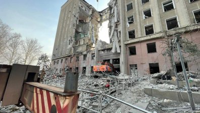 Бомбардировка в Николаев, има загинал и 14 ранени, сред които и дете