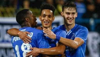 "Левски" отнесе "Хебър" с 4:0 на "Герена"