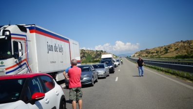 Хаос по границата с Гърция, стотици блокирани коли и камиони