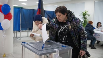 Изборите в Русия продължават, най-малко 9 души са задържани (+ВИДЕО)