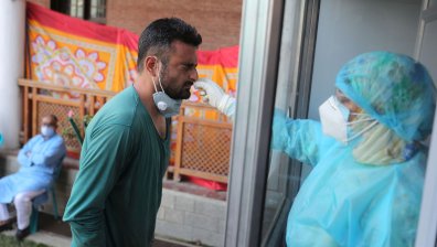 Броят на заразените с коронавирус в света вече е над 20 милиона