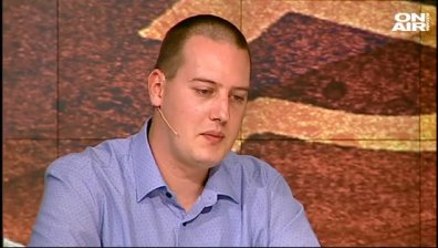 От изкривяването на историята печелят политиците