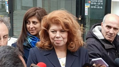 Йотова: Няма да дадем зелена светлина на РСМ за ЕС, ако не се гарантират правата на българите
