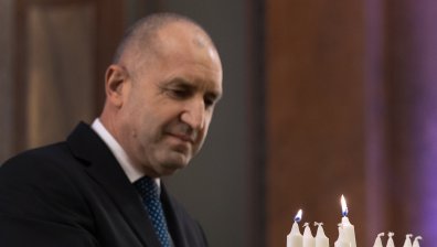 Радев: С открити сърца можем да дадем път на светлината и да прогоним мрака