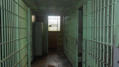 По 20 г. затвор за мъже, извършили въоръжен грабеж в офис в Пазарджик