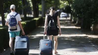 Испания нареди на Airbnb да свали 65 хил. обяви за ваканционни имоти