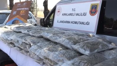 Трима са задържани при зрелищна акция за хвърлената от хеликоптер дрога над Турция (+ВИДЕО)