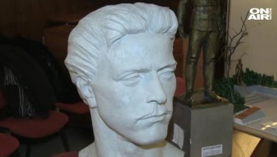 След дълго очакване: Издигат паметник на Левски в Русе