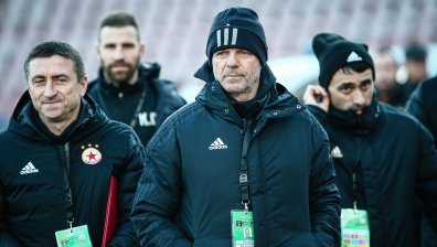 Стоилов иска петима нови в "Левски", Младенов зачеркна крило на ЦСКА