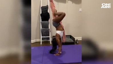 Симон Байлс изуми с цирков номер по време на карантината