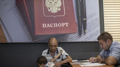 Русия разшири "черния списък", забранява на още представители на ЕС да влизат в страната