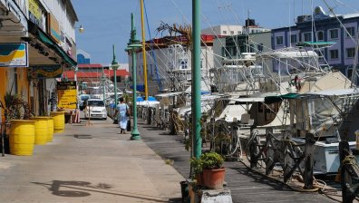 Барбадос отхвърля върховенството на британската корона