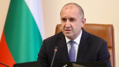 Радев: Разговарях с Тръмп за визите за САЩ и военните самолети у нас