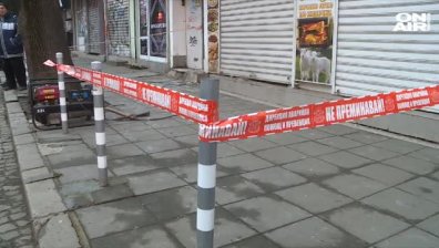 Откриха мъртъв бездомник в мазе