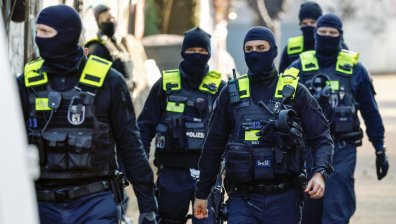 Полицията в Солинген задържа мъж за палежа, при който загина българско семейство