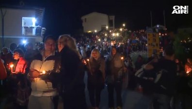 Хиляди миряни посрещнаха Кръстовден в родопската местност Кръстова гора