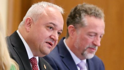 Демерджиев след нареждане на Радев: Дронове и повече екипи влизат в борбата с пожари