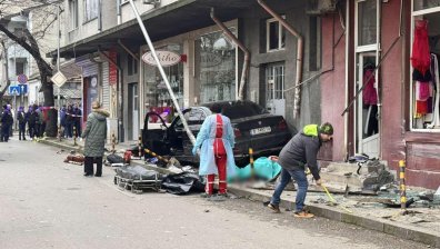 Тежка катастрофа във Варна: Шофьор помете и уби на място пешеходци