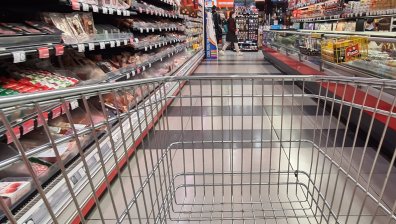 Търговци намаляват грамажа на промо стоки и вдигат цената, оправдават се с техническа грешка